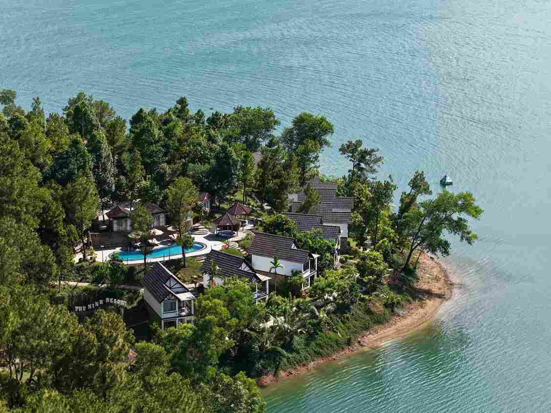 Phu Ninh Lake Resort